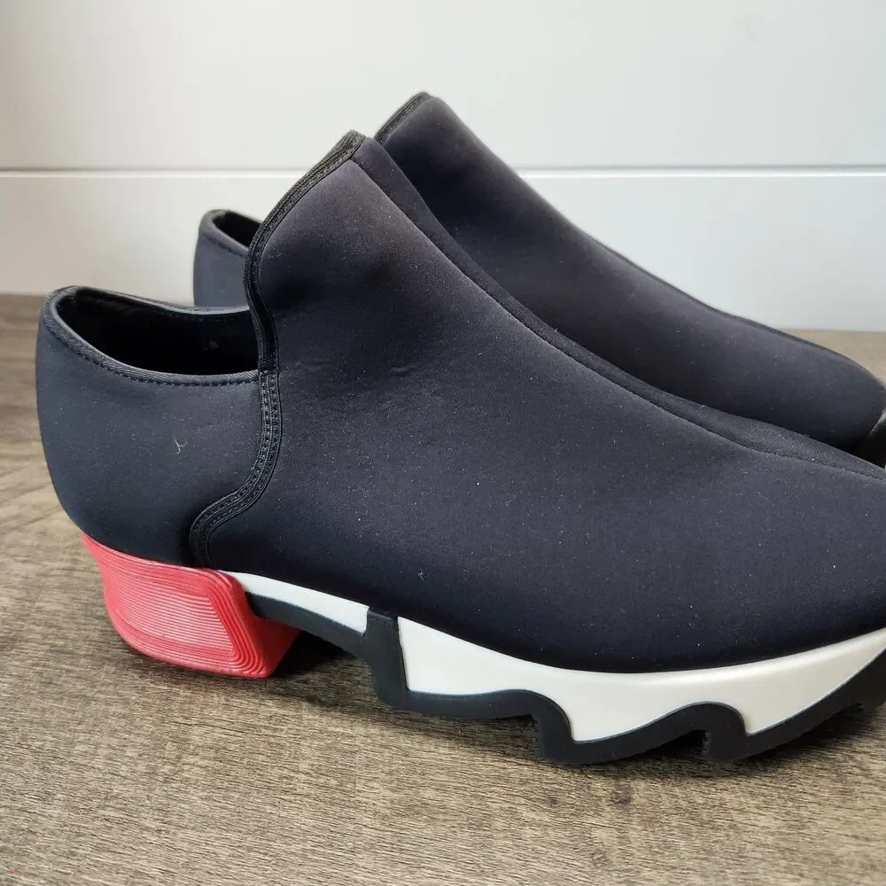 iRi NYC Women’s WES I Black Outline Low Top Sneakers Size EU 38 US 7.5 Red NWOB